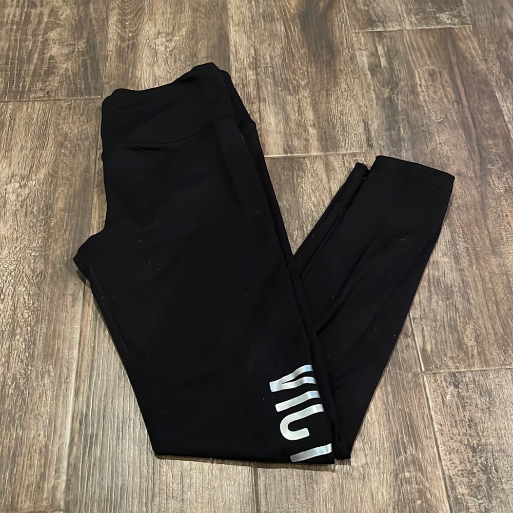 Victoria Sport leggings